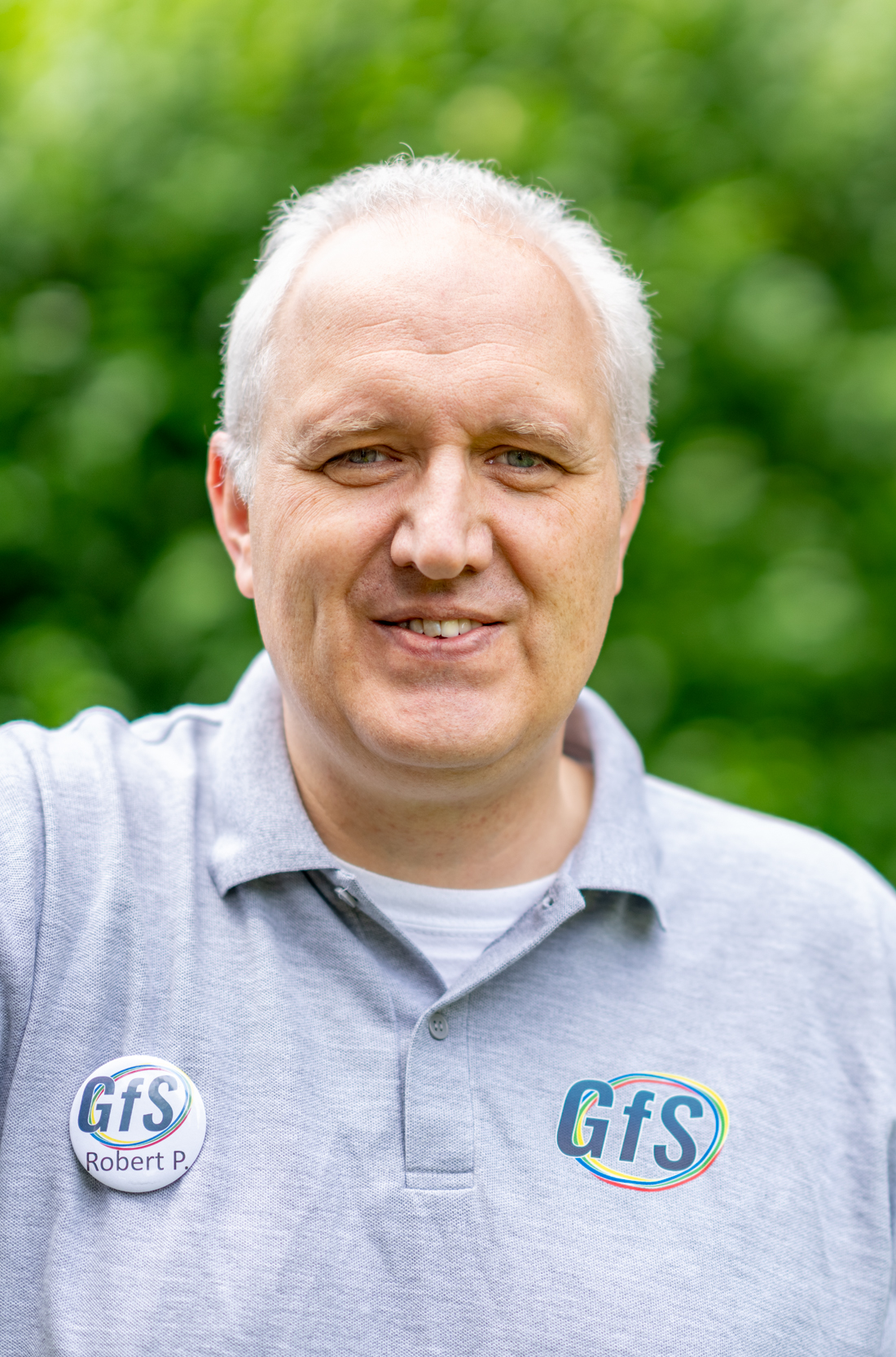 Dr. Robert Peters